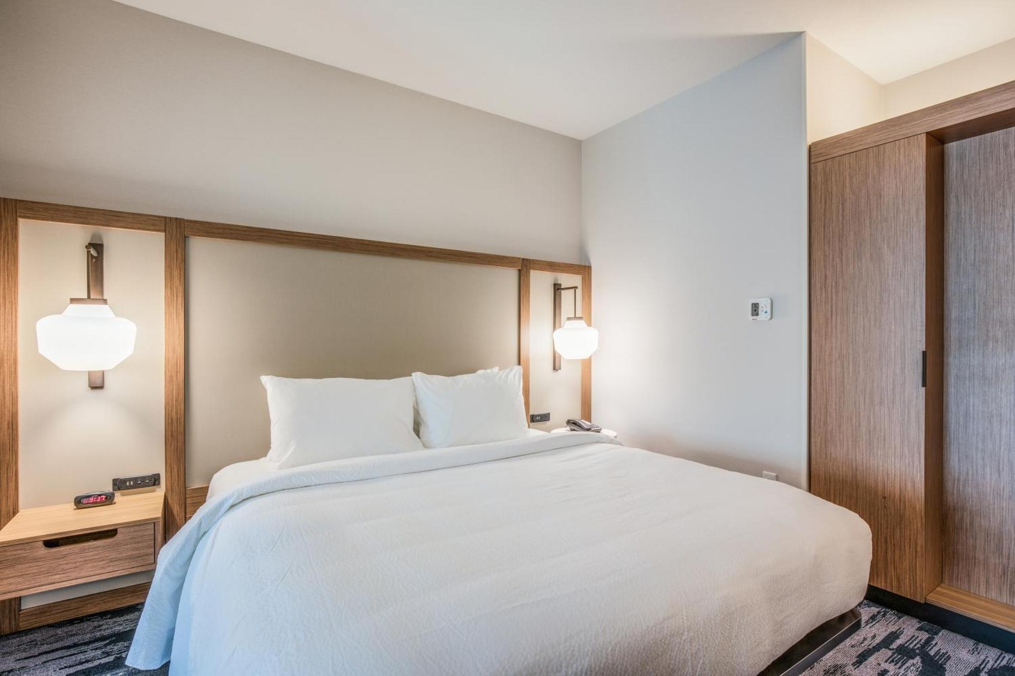 Holiday Inn Express & Suites Platteville By Ihg Экстерьер фото