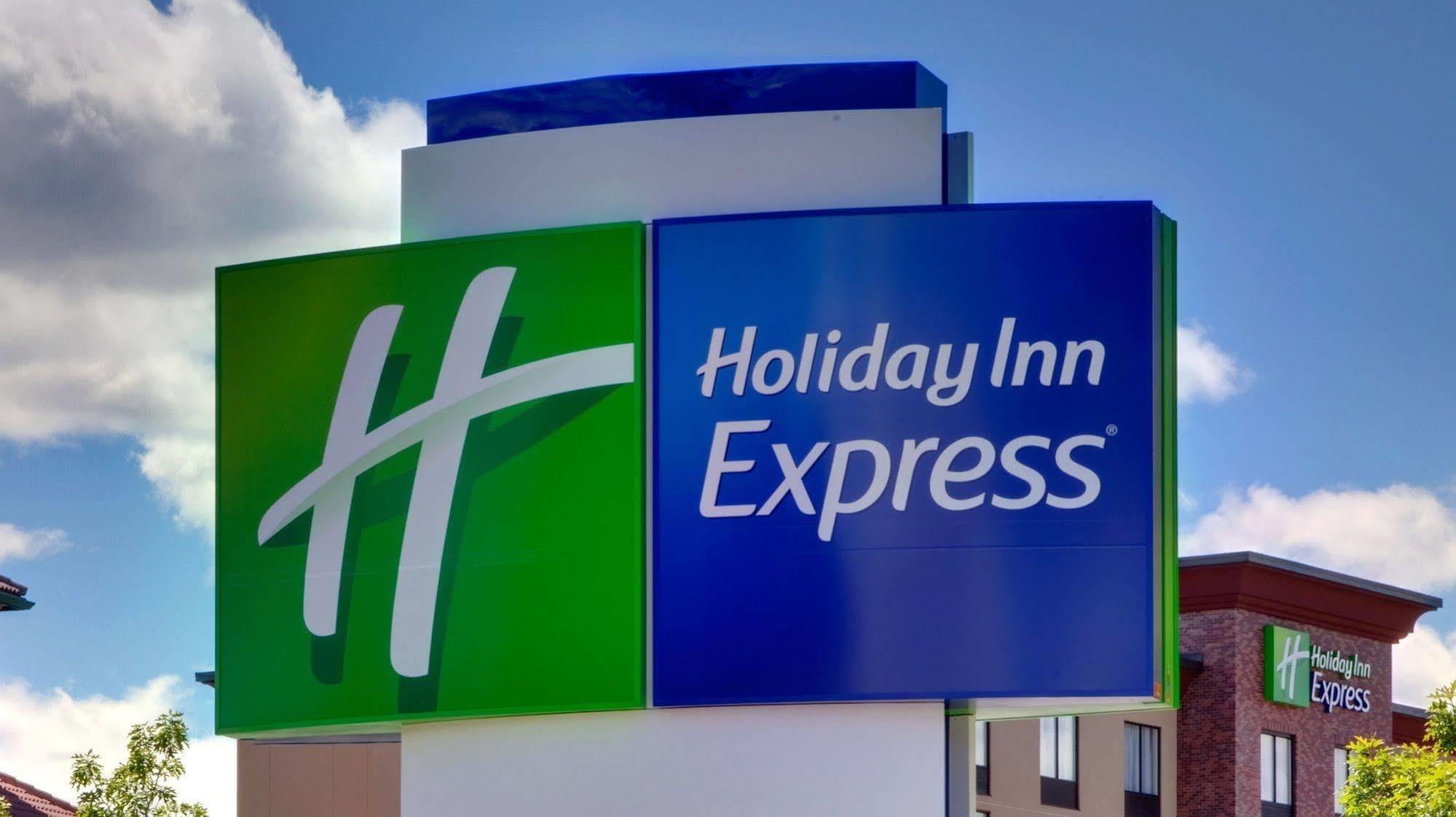 Holiday Inn Express & Suites Platteville By Ihg Экстерьер фото