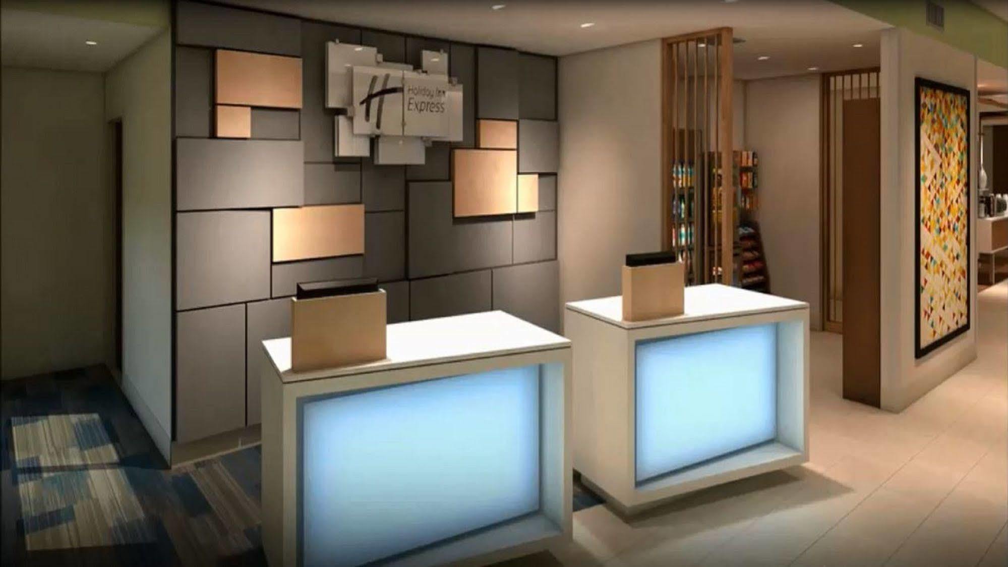 Holiday Inn Express & Suites Platteville By Ihg Экстерьер фото
